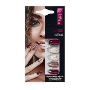 🆕almond shape burgundy nails 💅